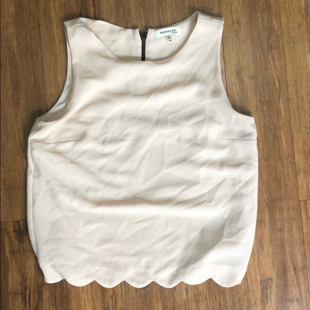 Blush scalloped shell